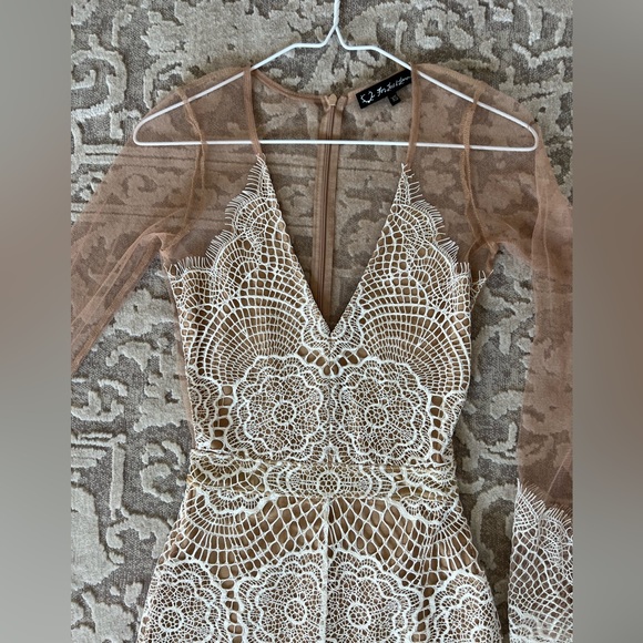 For love and lemons Antigua dress - Picture 6 of 7